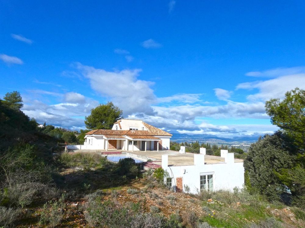 House | Resale in Alhaurín el Grande in Alhaurín el Grande, Costa del Sol - Main property photo