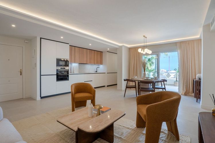 Apartment | Resale in Las Chapas - Development photo 1