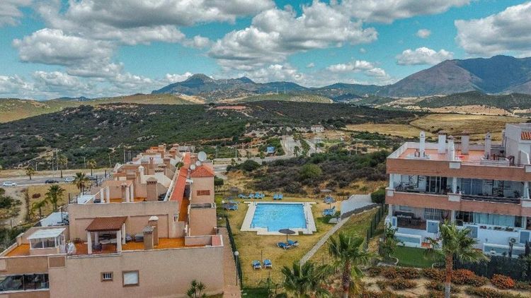Penthouse | Resale in Casares Playa in Casares Playa, Costa del Sol - Photo 4