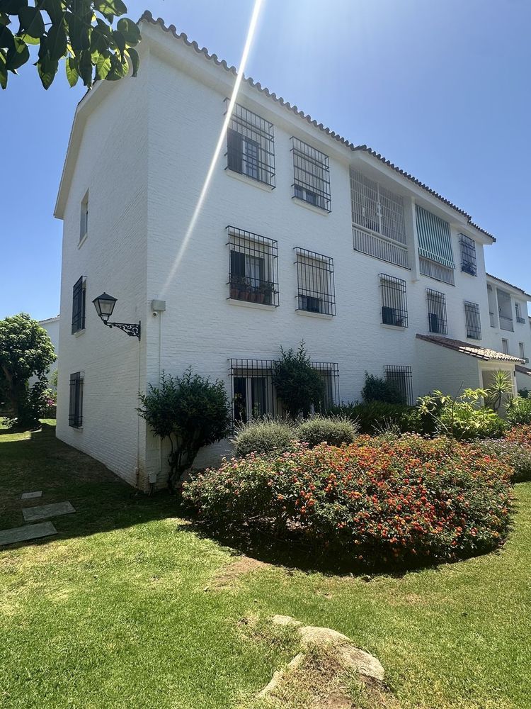Apartment | Resale in Marbella in Marbella Others, Costa del Sol - Main property photo