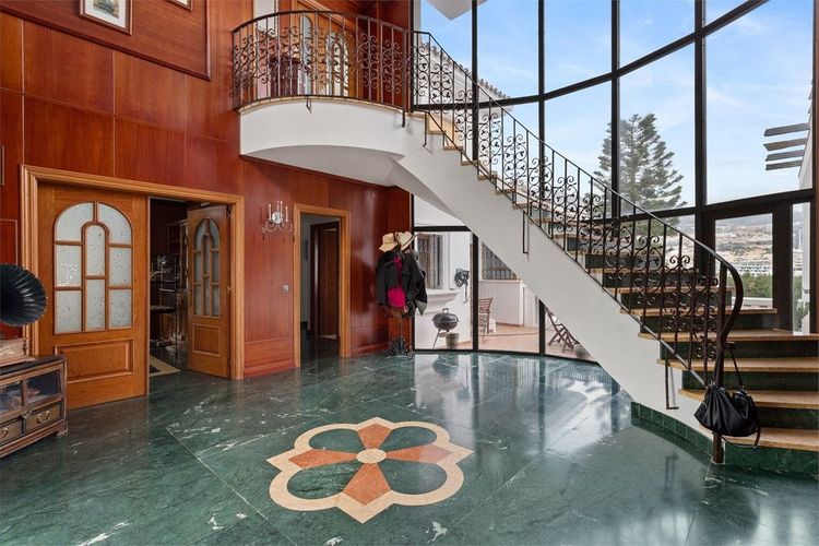 House | Resale in Benalmadena Costa in Benalmadena Costa, Costa del Sol - Photo 5