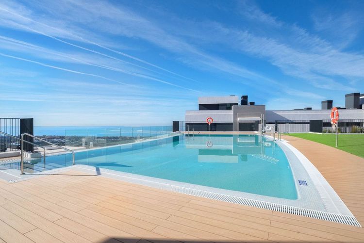 Apartment | Resale in Altos de los Monteros - Development photo 1
