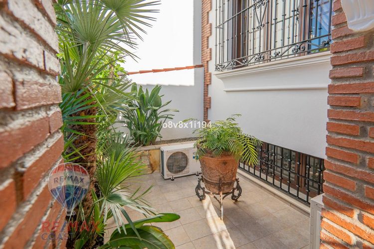House | Resale in Cártama in Cártama, Costa del Sol - Photo 5