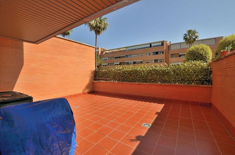 Apartment | Resale in Torremolinos in Torremolinos Others, Costa del Sol - Photo 3