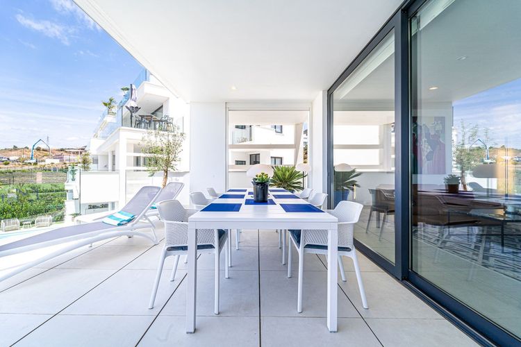 Apartment | Resale in Fuengirola in Fuengirola Others, Costa del Sol - Photo 3