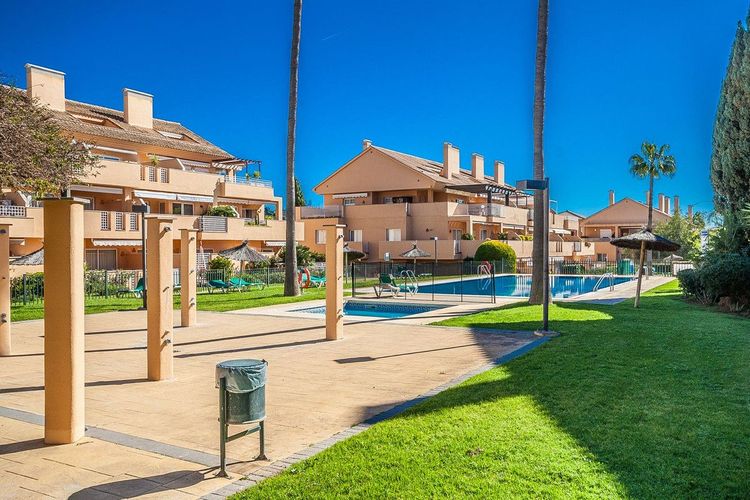 Apartment | Resale in Elviria - Development photo 1