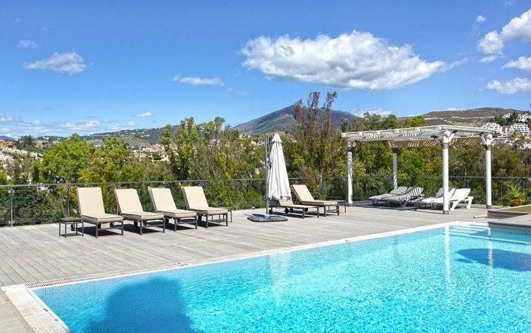 House | Resale in Aloha in Aloha, Costa del Sol - Photo 3