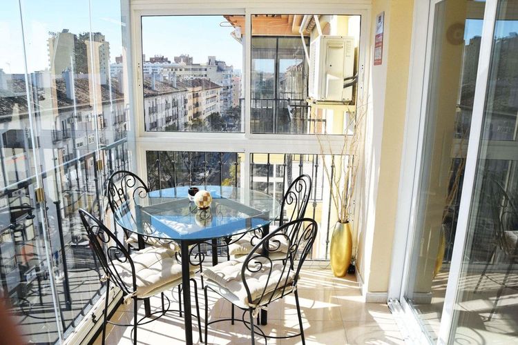 Apartment | Resale in Fuengirola in Fuengirola Others, Costa del Sol - Photo 3