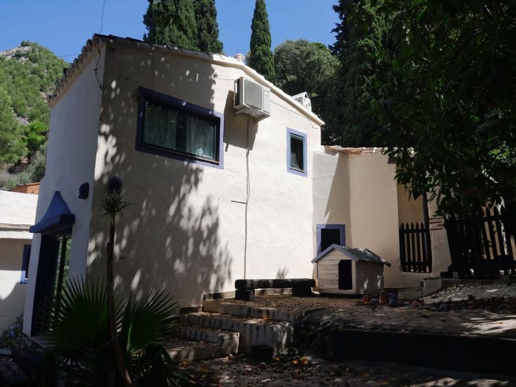 House | Resale in Mijas in Mijas Others, Costa del Sol - Photo 2
