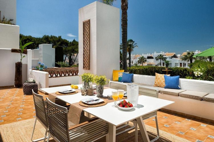 Apartment | Resale in Marbella in Marbella Others, Costa del Sol - Photo 5