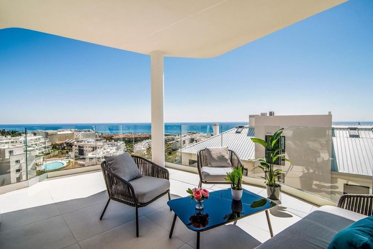 Apartment | Resale in Fuengirola in Fuengirola Others, Costa del Sol - Photo 5