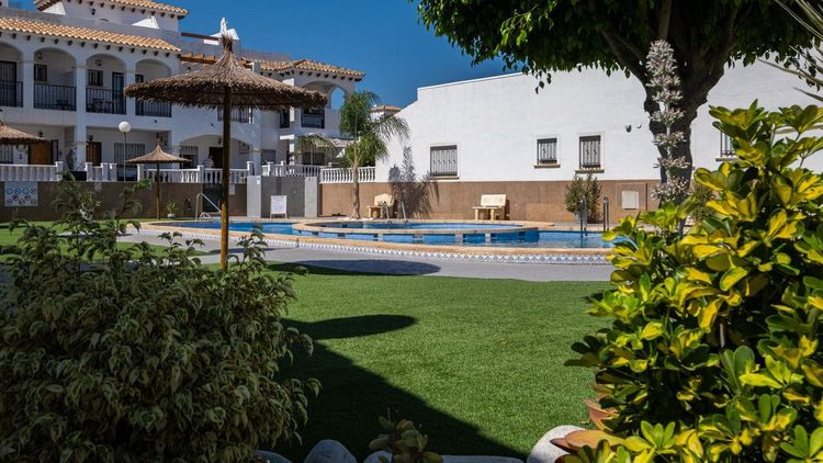 Apartment | Resale in Punta Prima in Punta Prima, Costa Blanca - Photo 5