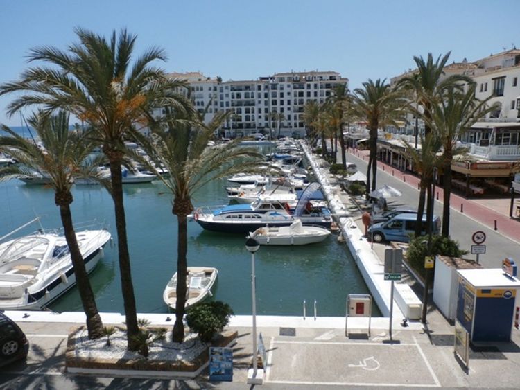 Apartment | Resale in La Duquesa - Development photo 1