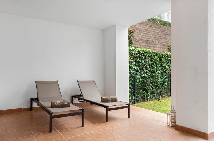 Apartment | Resale in Estepona in Estepona, Costa del Sol - Photo 5