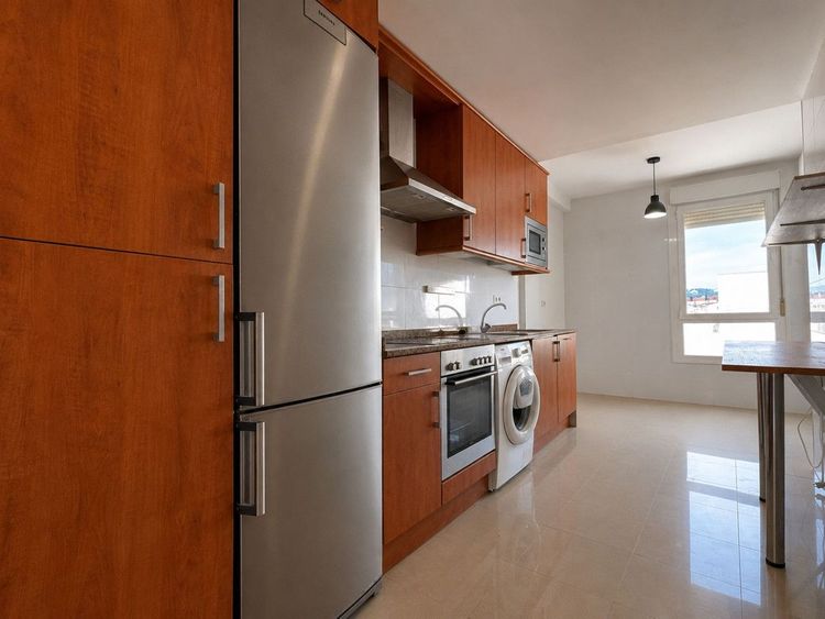 Penthouse | Resale in La Duquesa in La Duquesa, Costa del Sol - Photo 3