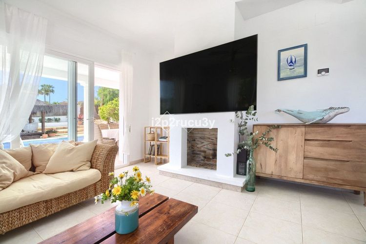 House | Resale in Javea in Javea, Costa Blanca - Photo 4