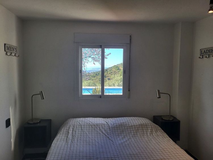 House | Resale in Estepona in Estepona, Costa del Sol - Photo 5