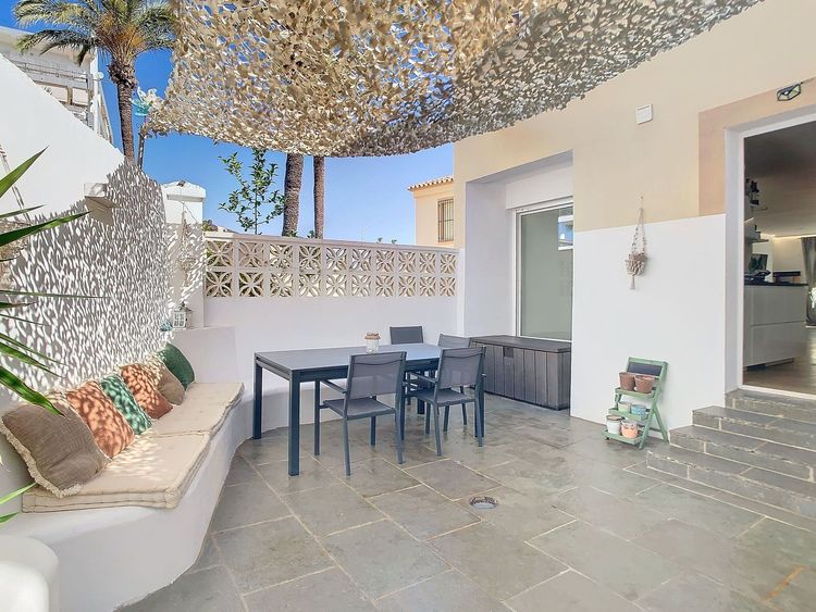 House | Resale in Los Alamos in Los Alamos, Costa del Sol - Photo 3