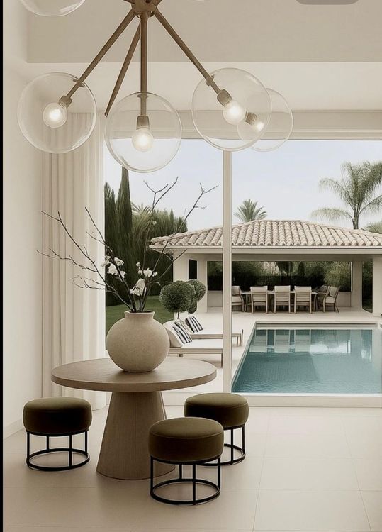 House | Resale in Benahavís in Benahavís Others, Costa del Sol - Photo 2