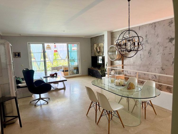Apartment | Resale in Sotogrande Marina in Sotogrande Marina, Costa del Sol - Photo 2