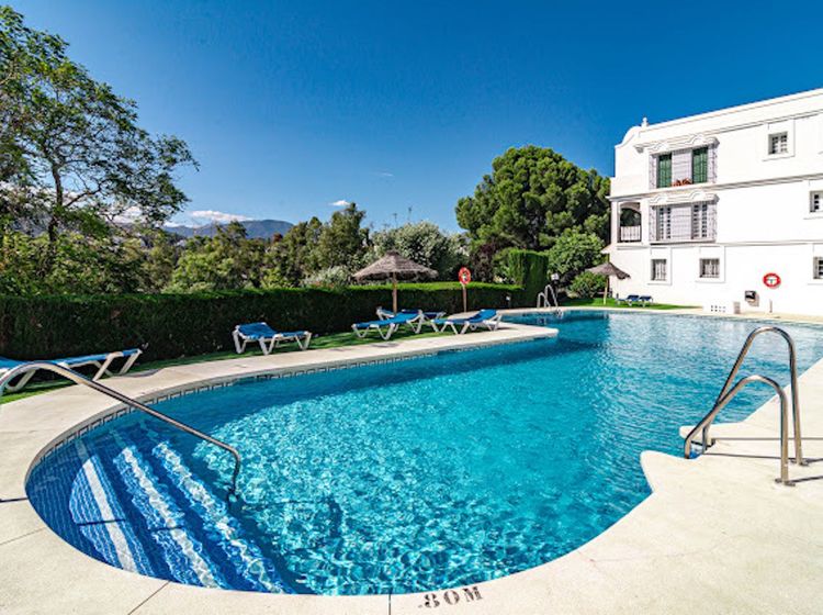 Apartment | Resale in Nueva Andalucía - Development photo 1