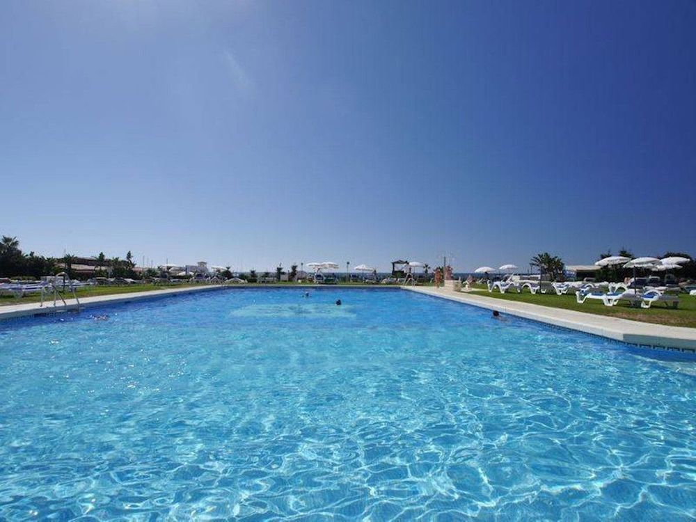 Apartment | Resale in Puerto de Cabopino in Puerto de Cabopino, Costa del Sol - Main property photo