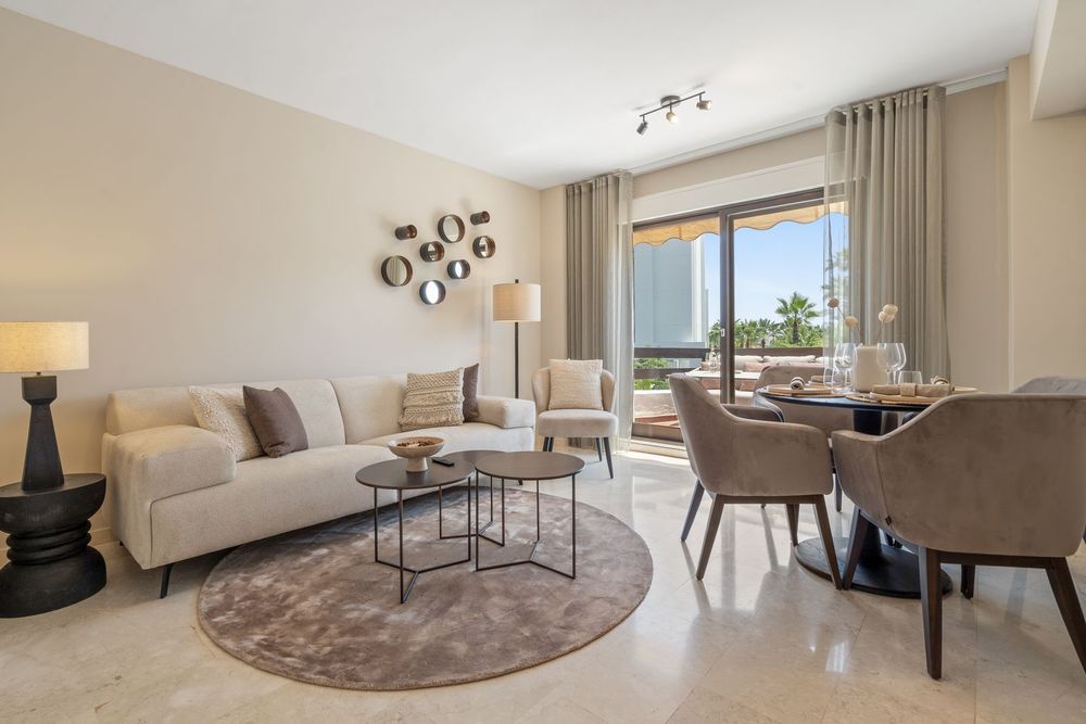 Apartment | Resale in Estepona in Estepona, Costa del Sol - Main property photo
