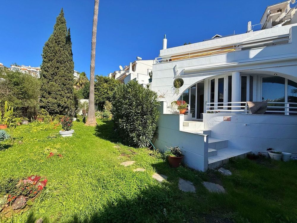 House | Resale in Calahonda in Calahonda, Costa del Sol - Main property photo
