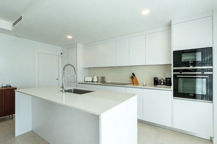 House | Resale in El Chaparral in El Chaparral, Costa del Sol - Photo 3