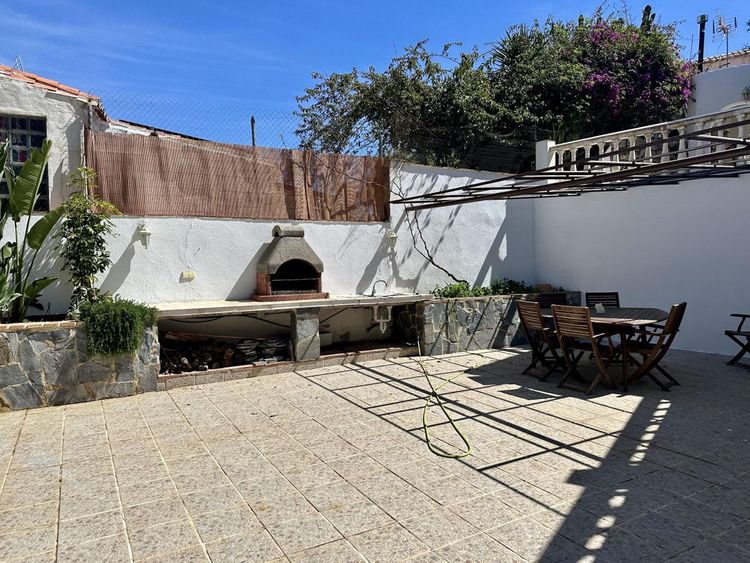 House | Resale in Marbella in Marbella Others, Costa del Sol - Photo 3