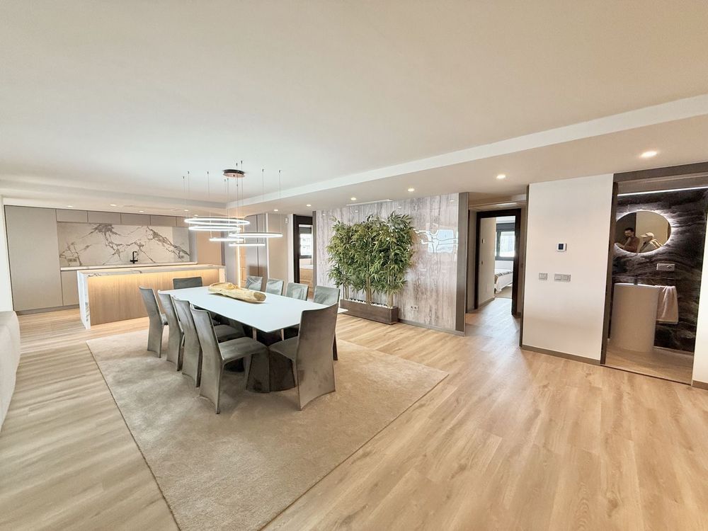 Apartment | Resale in Puerto Banús in Puerto Banús, Costa del Sol - Main property photo