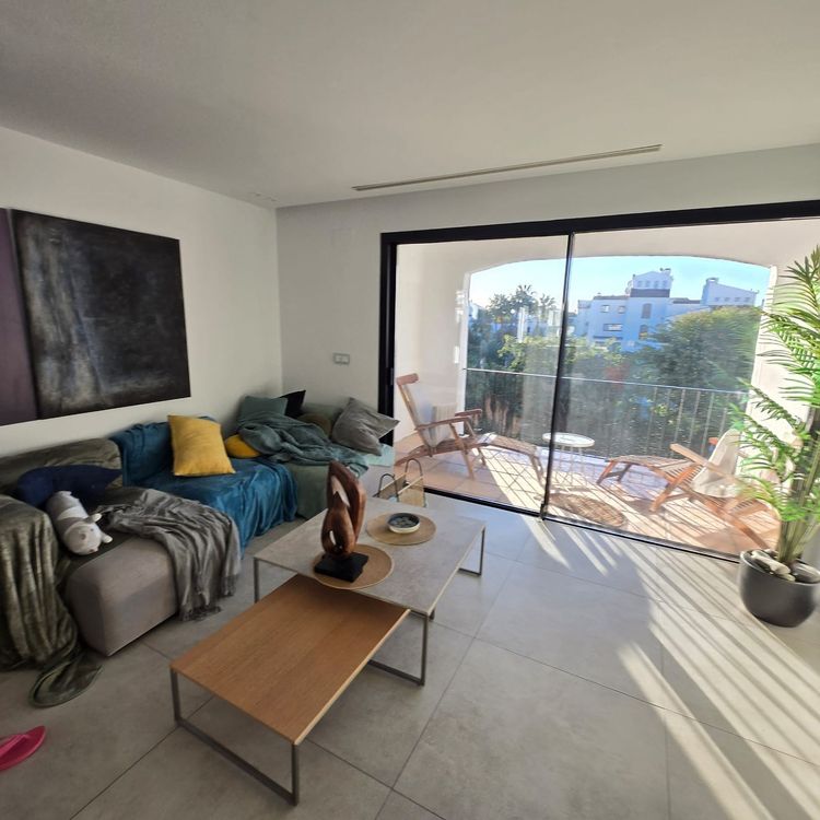 Apartment | Resale in Puerto Banús in Puerto Banús, Costa del Sol - Photo 5