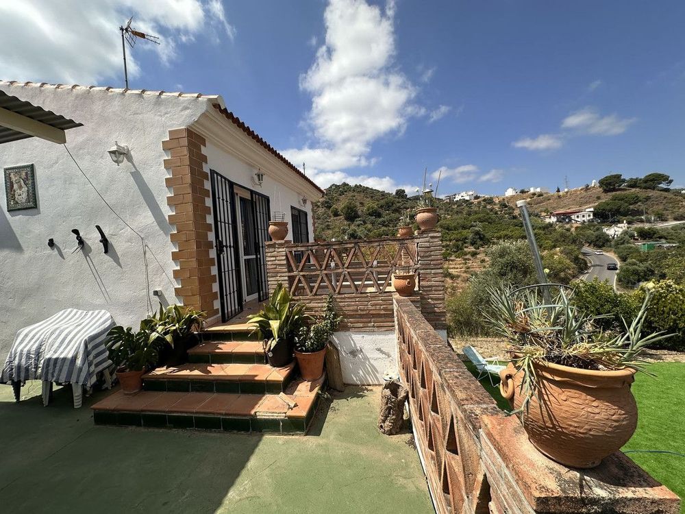 House | Resale in Monda in Monda, Costa del Sol - Main property photo