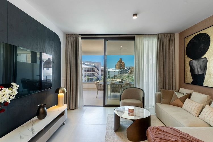 Apartment | Resale in Fuengirola in Fuengirola Others, Costa del Sol - Photo 4