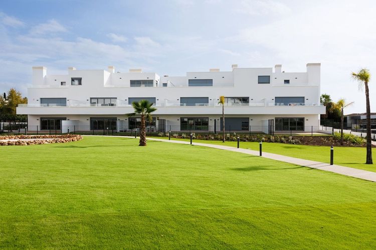 Apartment | Resale in Cancelada in Cancelada, Costa del Sol - Photo 5