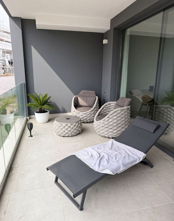 Apartment | Resale in Selwo in Selwo, Selwo - La Concha-Resina Golf, Costa del Sol - Photo 4