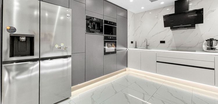 Apartment | Resale in Torrevieja in Torrevieja, Costa Blanca - Photo 2
