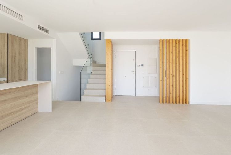 House | Resale in Estepona in Estepona, Costa del Sol - Photo 5